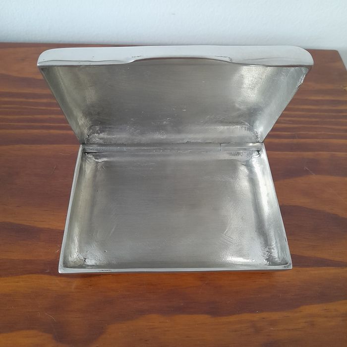 Caixa em estanho modelo exclusivo Chemical original outras peças