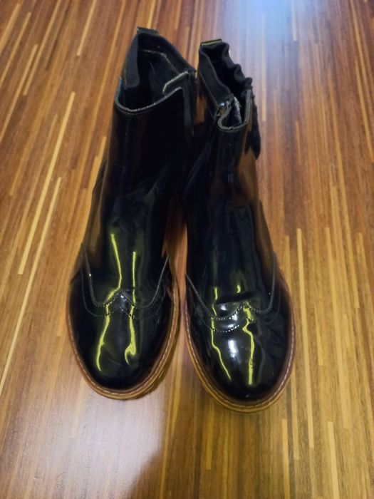 Осенние ботинки Zara