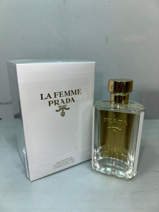 未開封✩LA FEMME PRADA 100ml Eau de Parfum 3301103510_1.jpg?sw=768&sh=768
