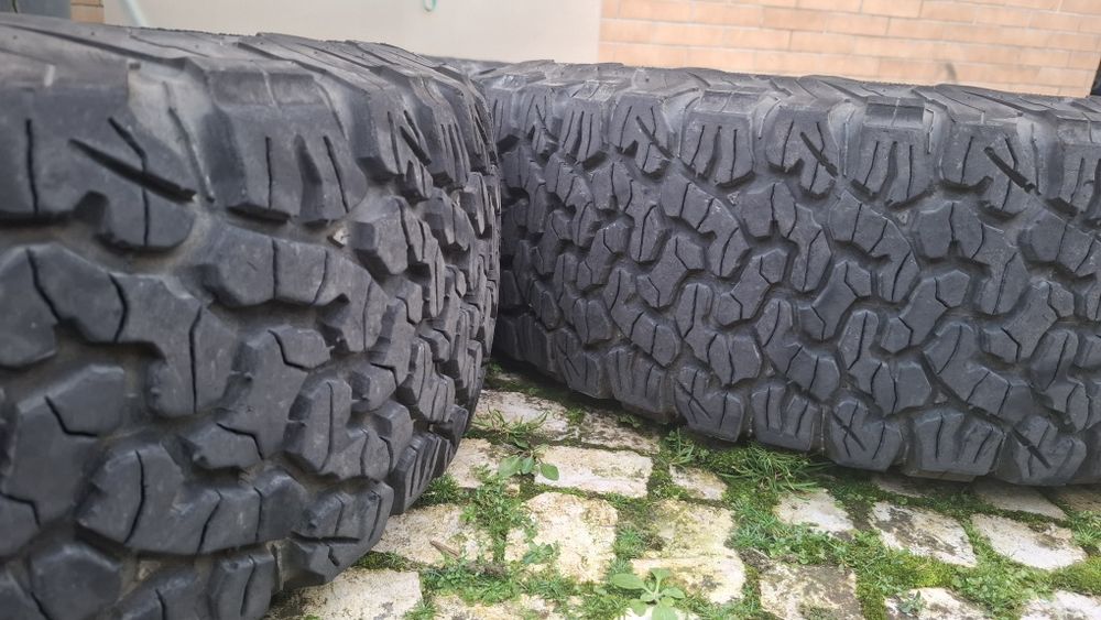 Jantes e pneus . Tudo em bom estado. Jantes  r16