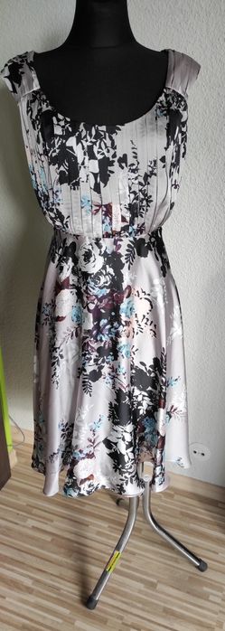 Sukienka rozm. 14 / 42