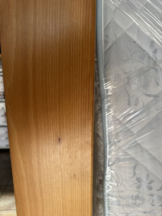 Estrado de cama de casal Pikolin