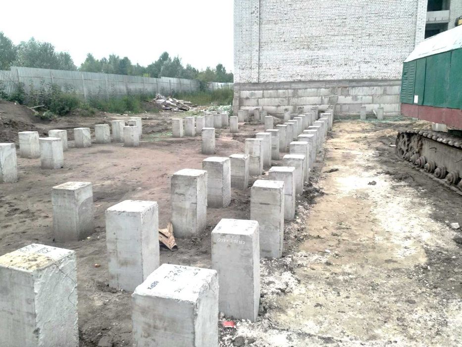 Вдавлювання паль | труб | балки | шпунта