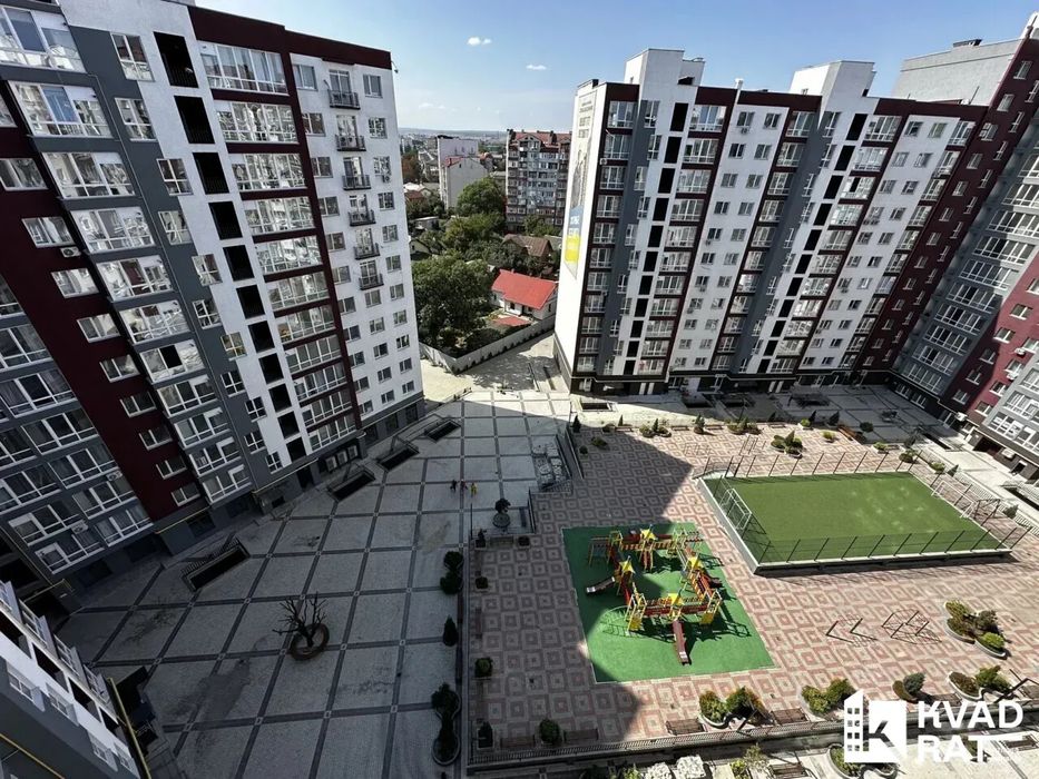 Двокімнатна в центрі за хорошою ціною