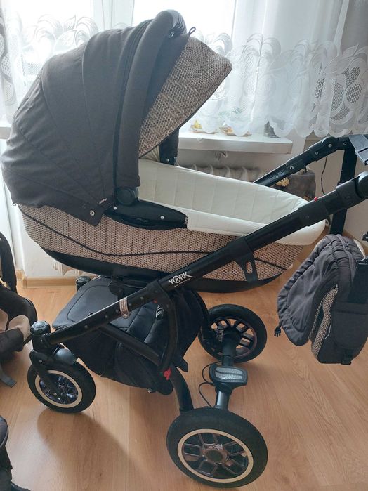 Sprzedam wózek 2w1 plus fotelik samochodowy Adamex