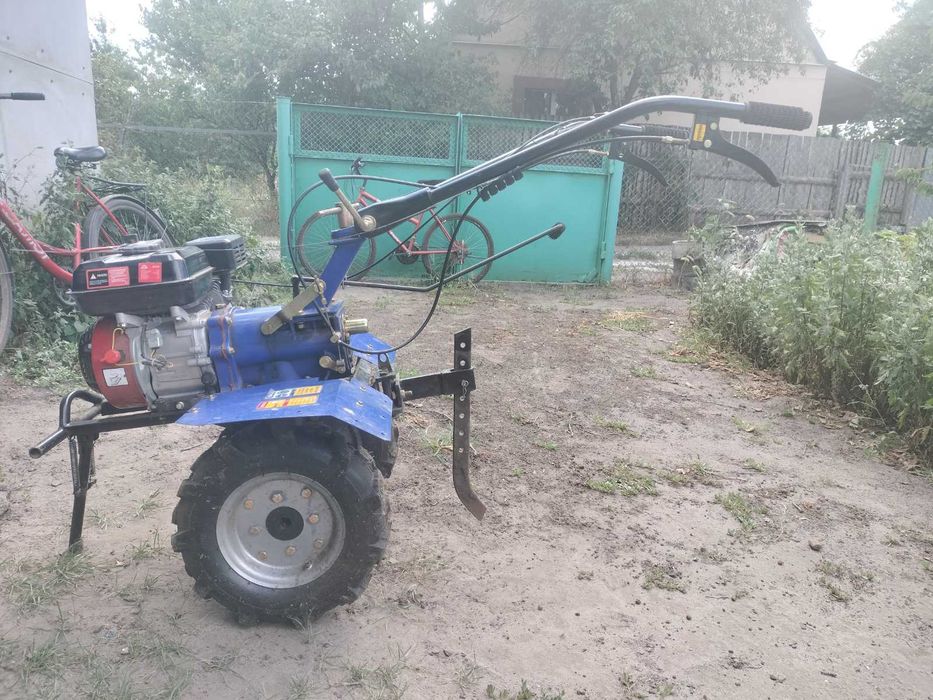 Продам мотоблок 7 к.с.