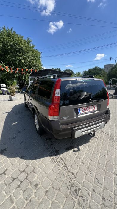 Volvo xc 70  в україні , під військових