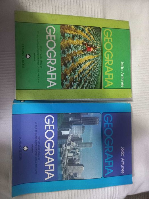 2 Livros Escolares de Geografia. Volume I e II