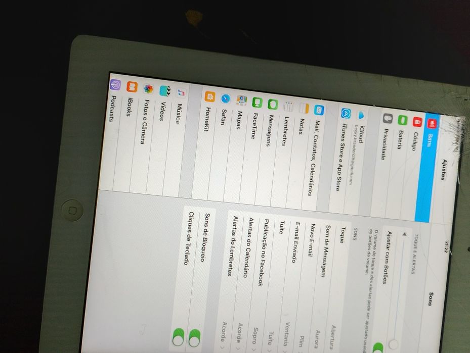 iPad 9.3.5 ideal para peças . funciona.ecra partido