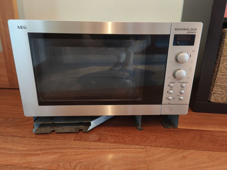 Microondas AEG Duo Crunch