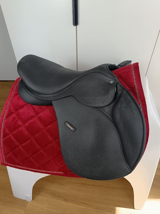 17 cali Wintec pro Jump siodło skokowe Id.402