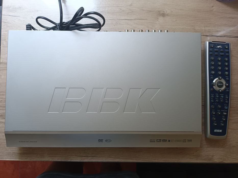 DVD плеер BBK dv723s