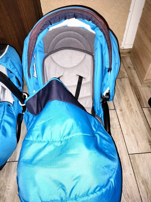 Sprzedam wózek 3 w 1