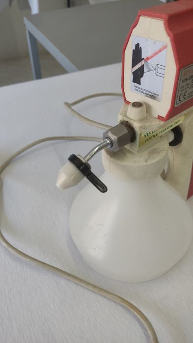 Máquina limpeza semi nova