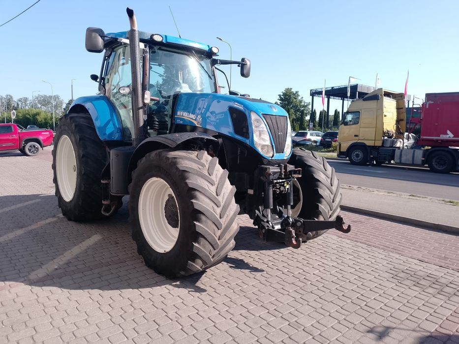New Holland T7.235 sprowadzony