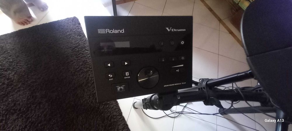 Bateria eletronica nova roland TD-07DMK