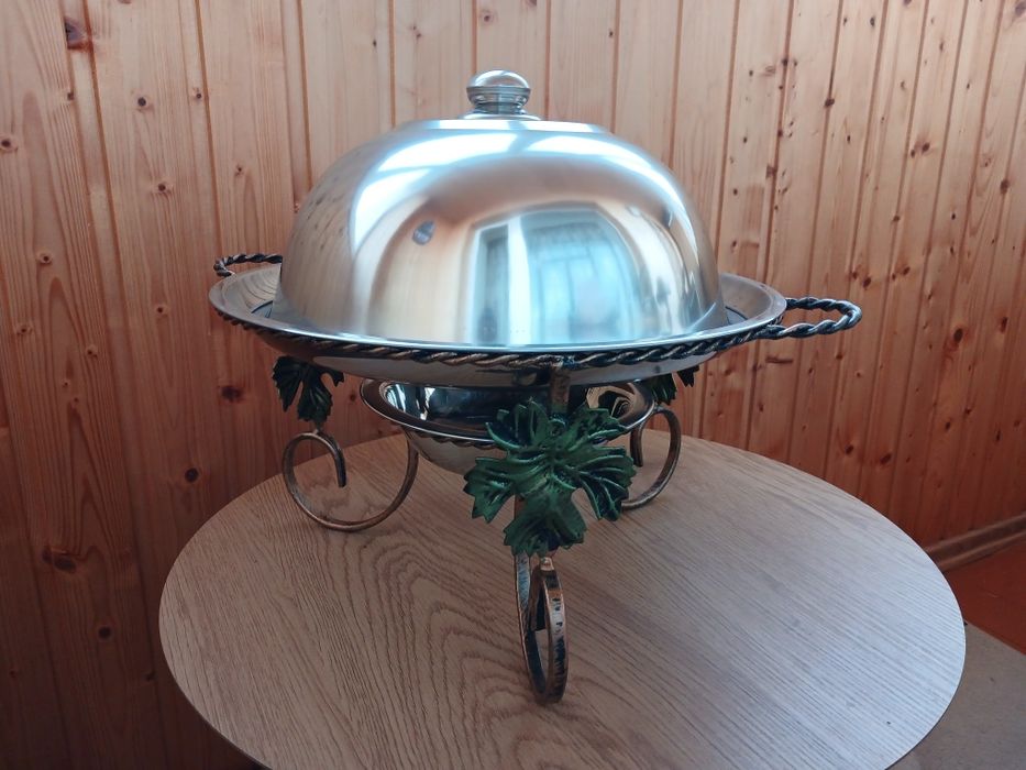 Садж.  Блюдо для подогрева шашлыка.