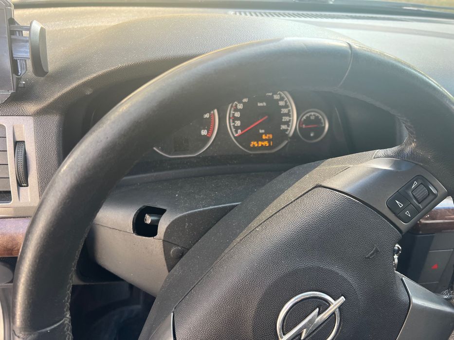 Opel vectra 1.9 CDTI 150
