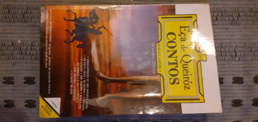 Varios livros entre 3€ e 8€