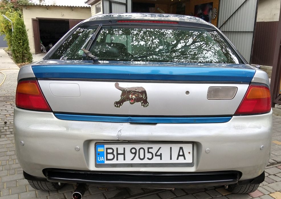 Продам мазду 323