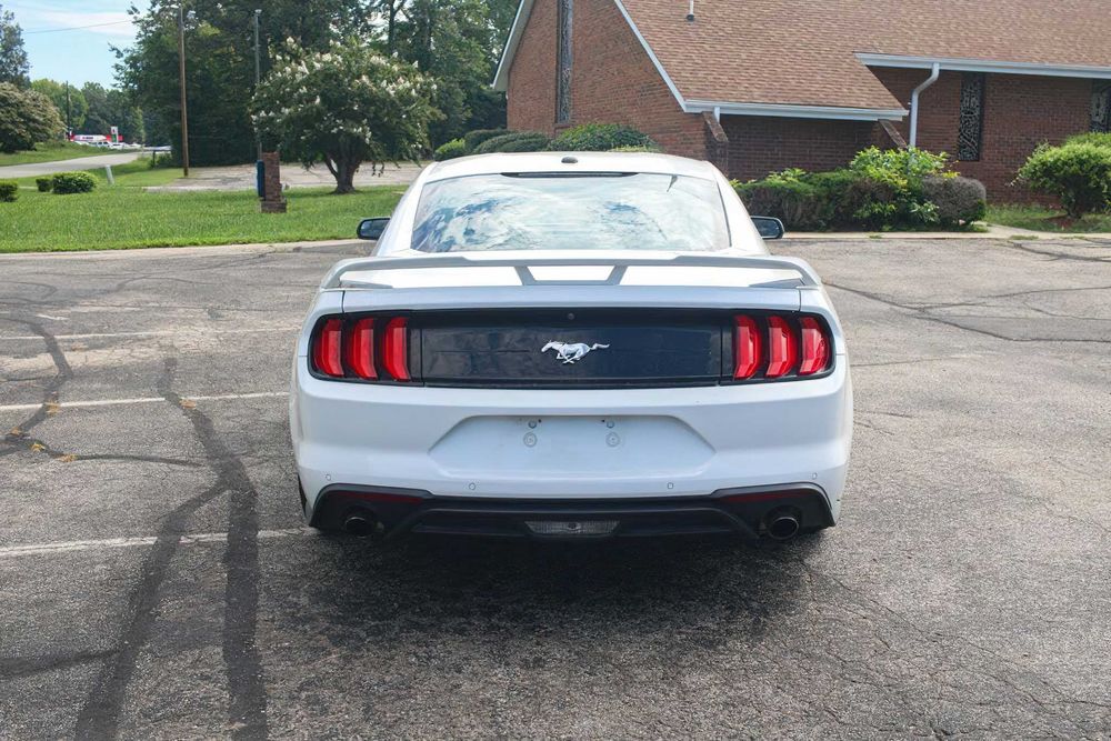 Ford Mustang EcoBoost Premium      2019