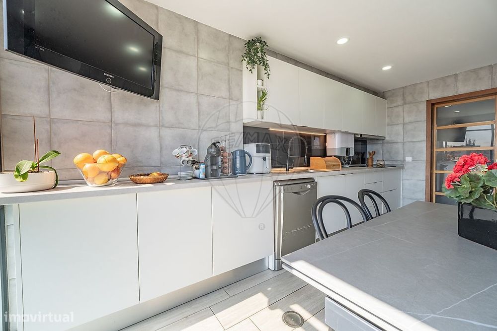 Apartamento T3 para venda — Santa Joana, Aveiro