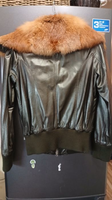 Кожаная куртка бомбер s