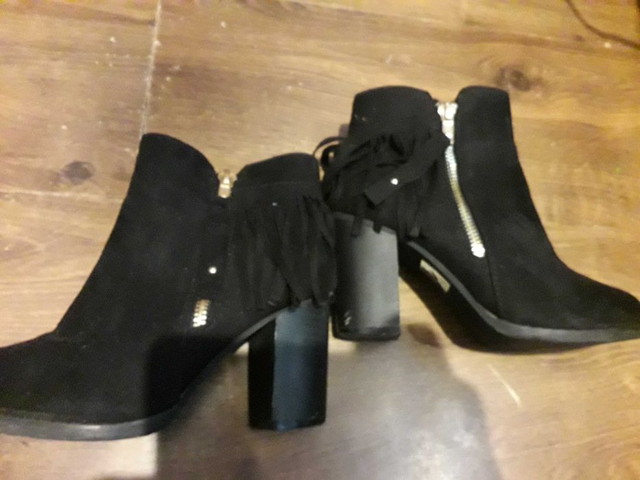 botki     zamszowe