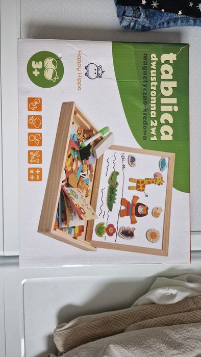 Nowa Tablica na magnesy, mazaki suchoscieralne lub kredę