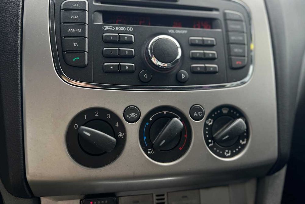 Ford Focus 2011