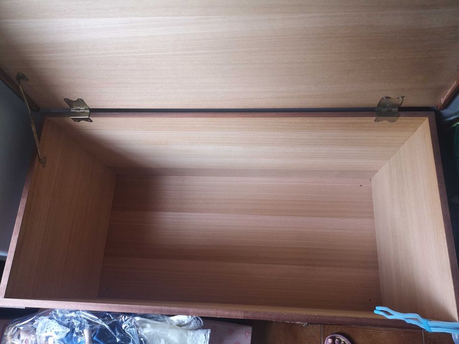 Arca de enxoval trabalhada