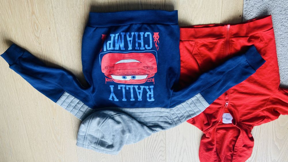 Dwie bluzy dla dziecka r110