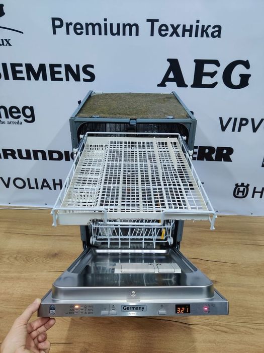 Вузька посудомийна машина VOLIA° G4680SCVi. Made in Germany. 45 cm. Відмінний стан. Німецька якість.