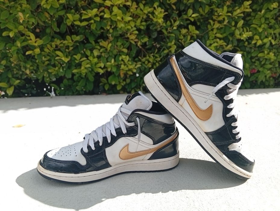 Tênis Nike air Jordan white/gold/black 2019