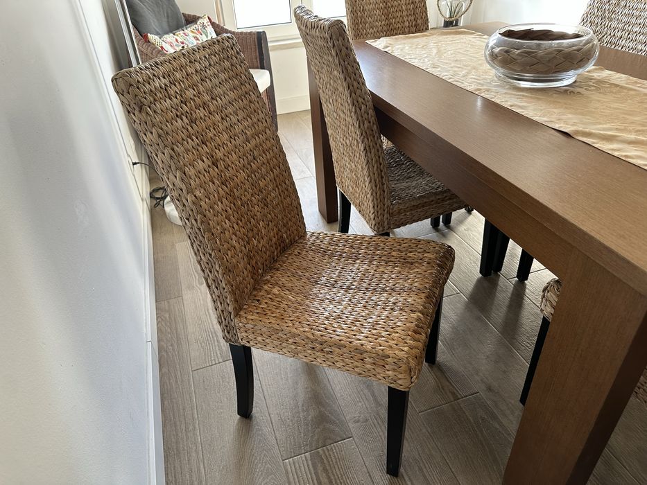 Mesa de jantar com 6 cadeiras