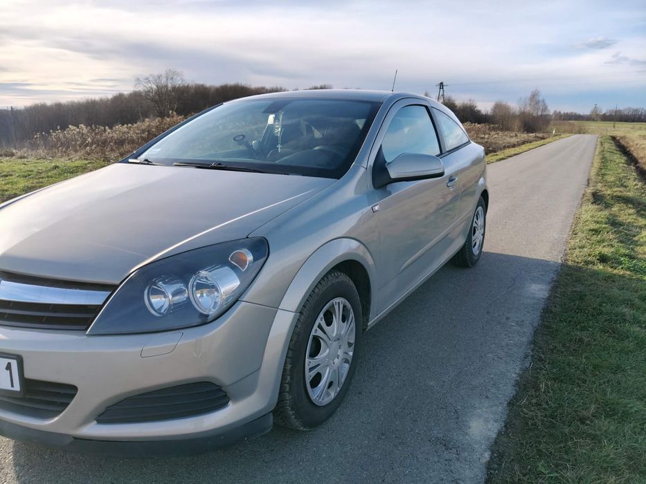 Opel Astra H GTC