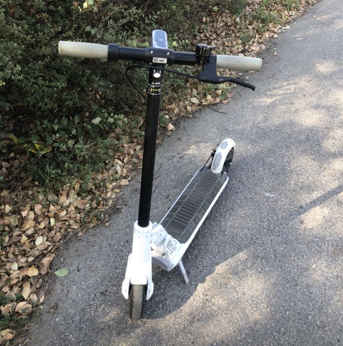 Електросамокат Lenovo m2