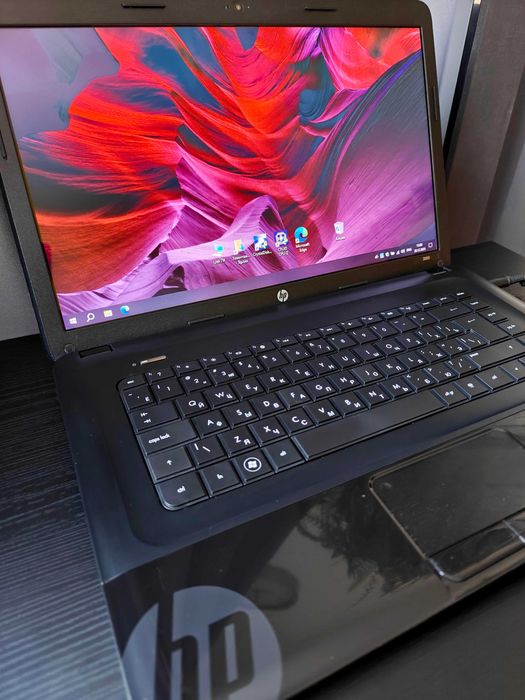 Ноутбук HP 2000 Intel Pentium /6 DDR3 /128 SSD /320 HDD