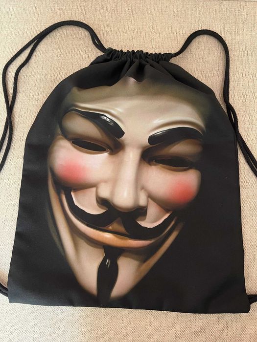 Mochila Anonymous | La Rebelión | Design Exclusivo