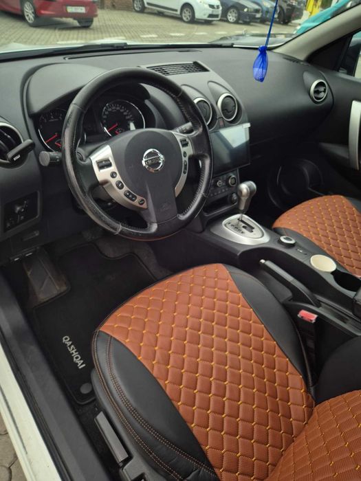 Продам Nissan Qashqai 2010 року 2.0 бензин