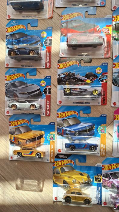 Hot wheels autko resorak samochodzik