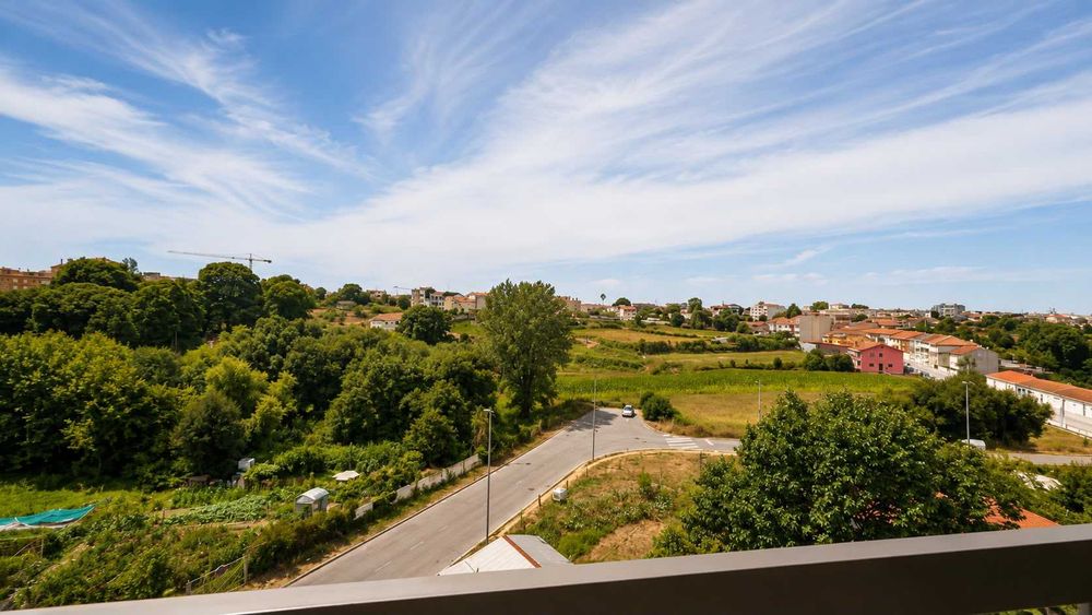 APARTAMENTO T1 MOBILADO E EQUIPADO
