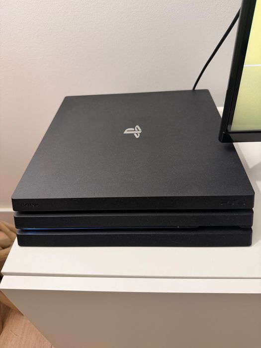 PlayStation 4 PRO 1TB