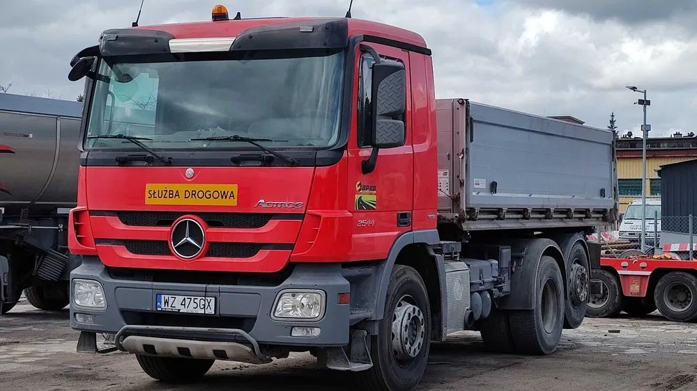 Mercedes-Benz