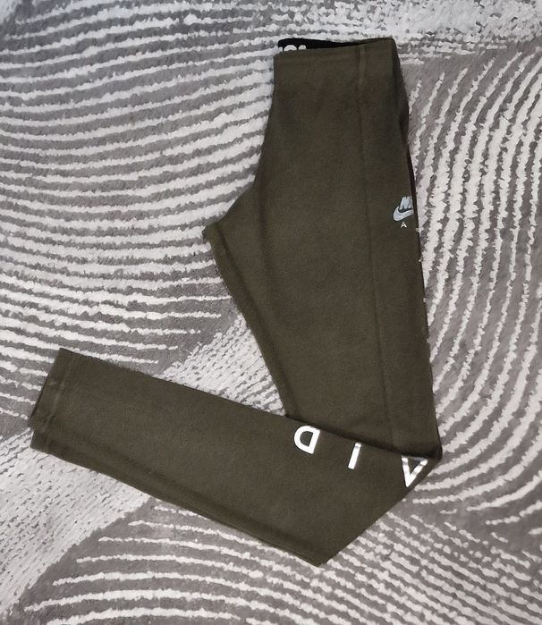 Legginsy bawełniane z nadrukiem khaki ," Nike"