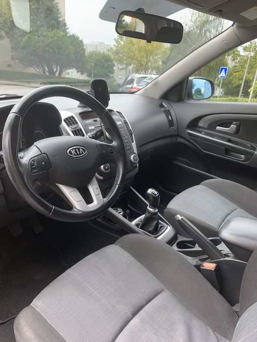 Kia ceed 2011 1,6 Diesel foto 4