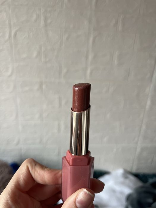 Błyszczyk Fenty Beauty fu$$y pomadka z brokatem