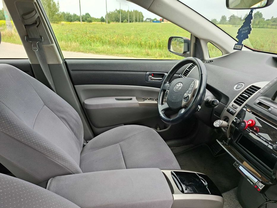 Toyota Prius. Hybryda + LPG KME 6L lpg / 100 km