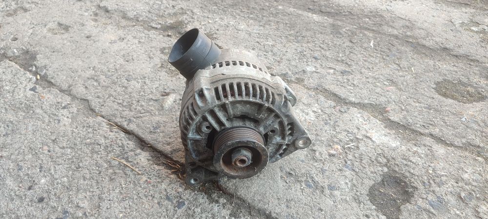 Passat B5 Audi A4 B5 A6 C5 2.4 2.8 alternator 120A  078.903015F