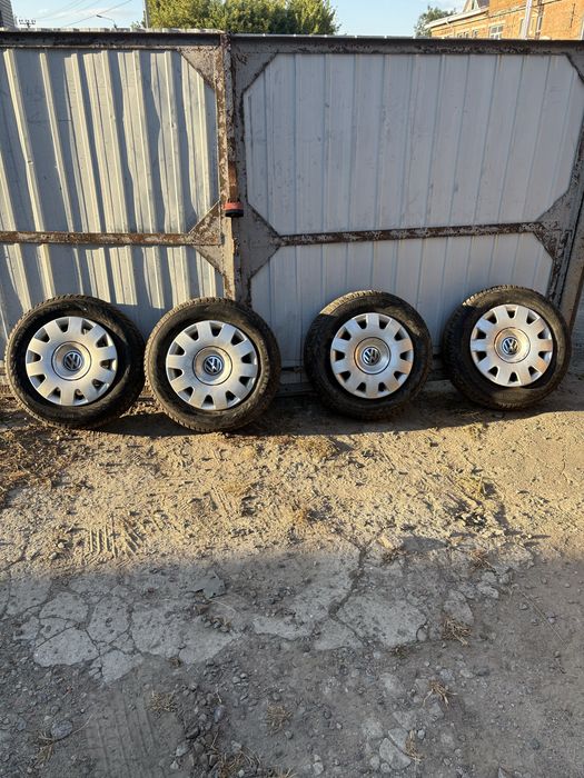 Зимова гума Nokian R15 195/65 + диски VW Golf 4 | 5x100